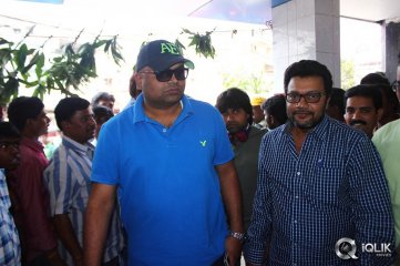 Yevadu Movie Success Tour